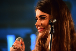 Sian Kelly the young singer in rome,gucci scholar